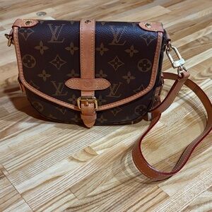 Louis Vuitton Saumur BB Monogram Crossbody Bag